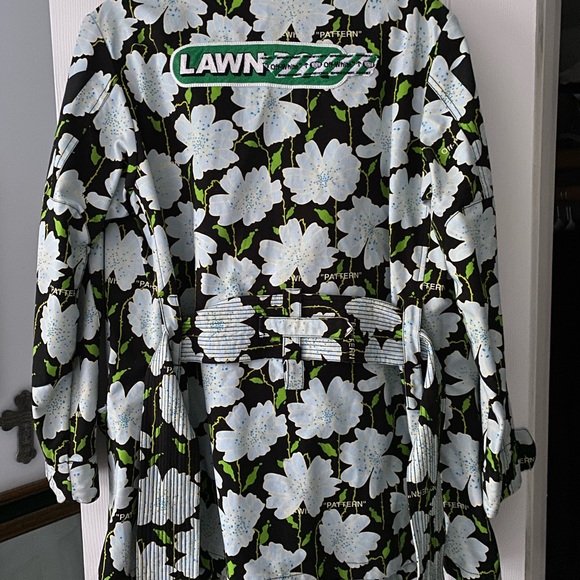 Off White Coat - Picture 2 of 2